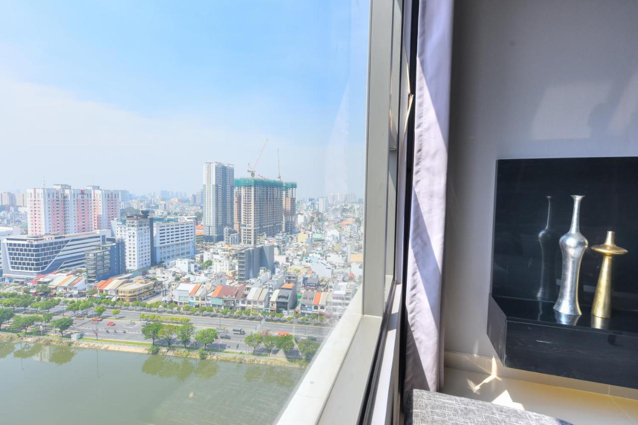 Homet Saigon Rivergate - Free Pool & Gym & Pickup Services Хошимин Екстериор снимка