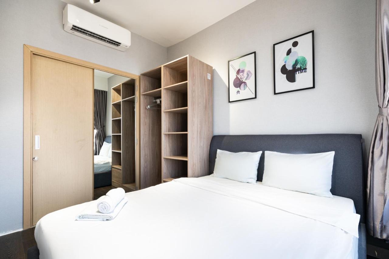 Homet Saigon Rivergate - Free Pool & Gym & Pickup Services Хошимин Екстериор снимка